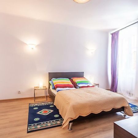 Kostas Apartments Braşov Esterno foto