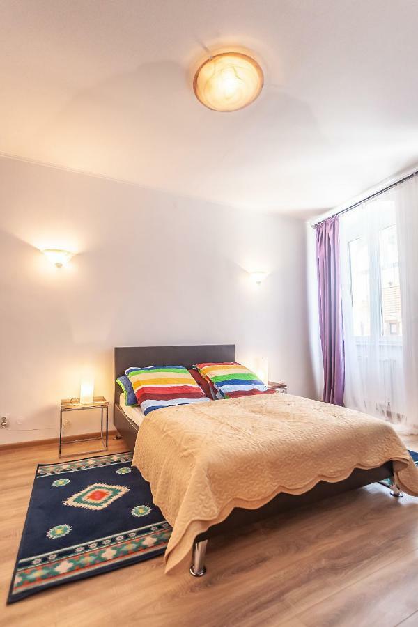 Kostas Apartments Braşov Esterno foto
