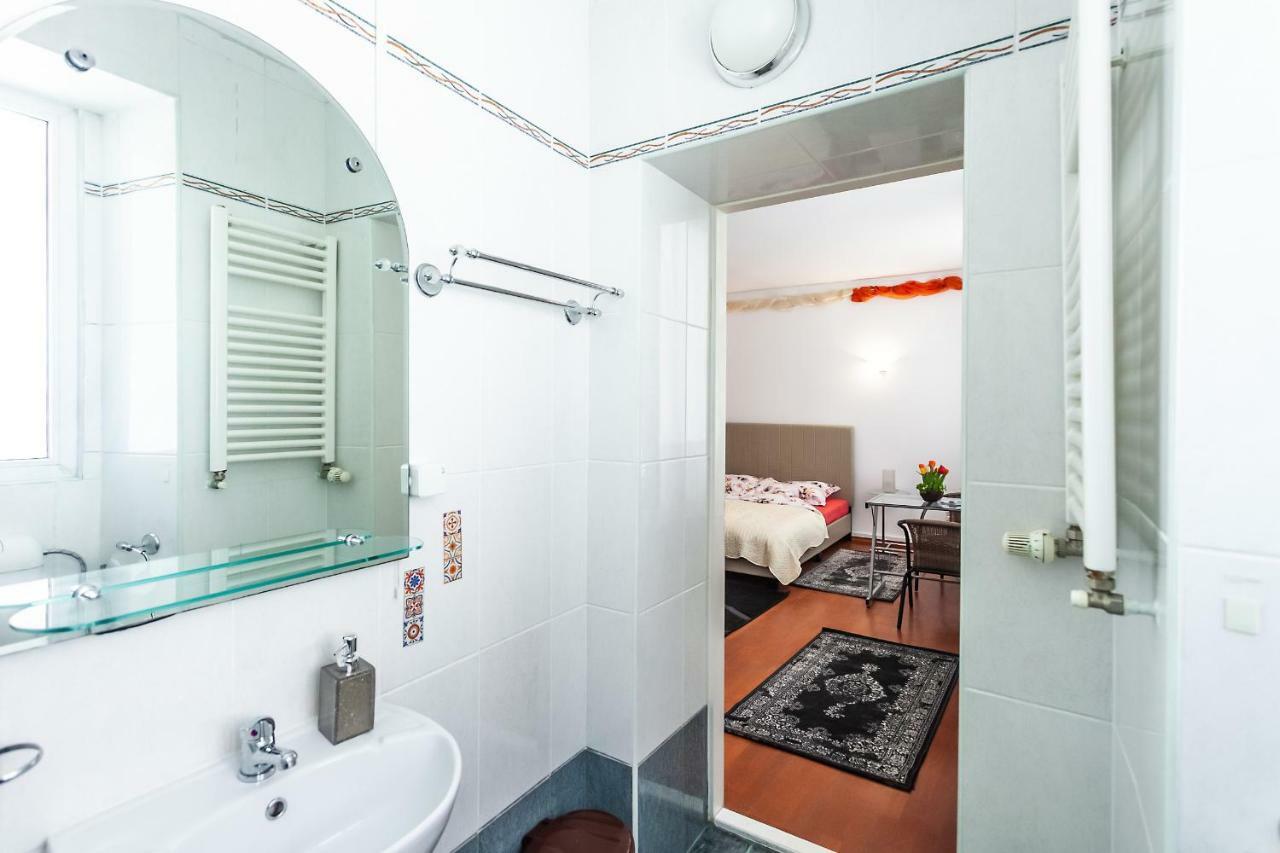 Kostas Apartments Braşov Esterno foto